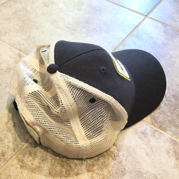 🆕 NDSU Bison adjustable mesh ball cap hat - Picture 5 of 7